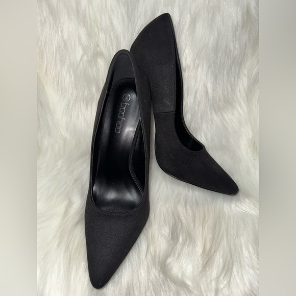 Boohoo Classic Black Pointed Heels Size 9 - Picture 9 of 9